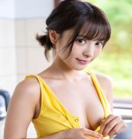 Kana Momonogi